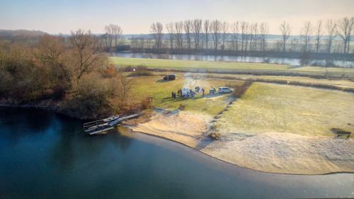 Gross-3085388B-0EB3-4A56-857E-9E41FA50C90C