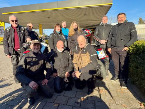 Gross-d4d3323a-de99-42ef-8c2e-e1abc6a76cb7